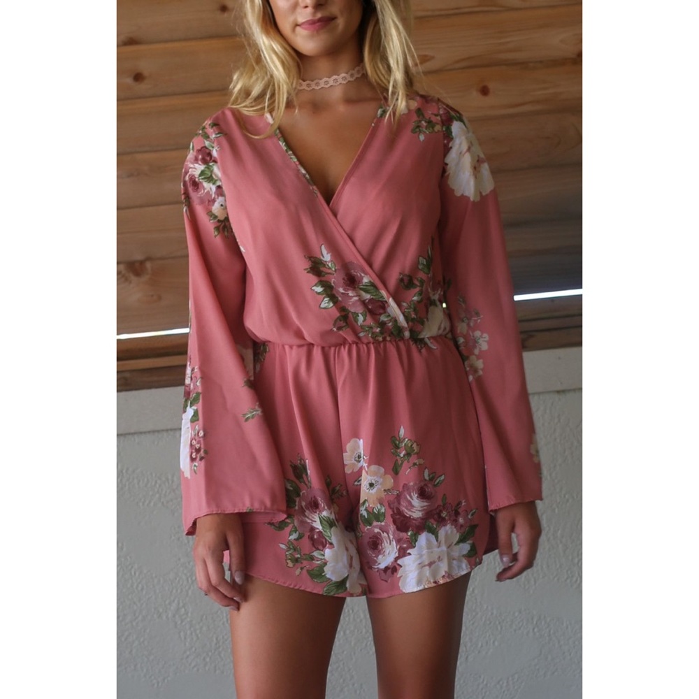 NWOT pink floral long sleeves romper